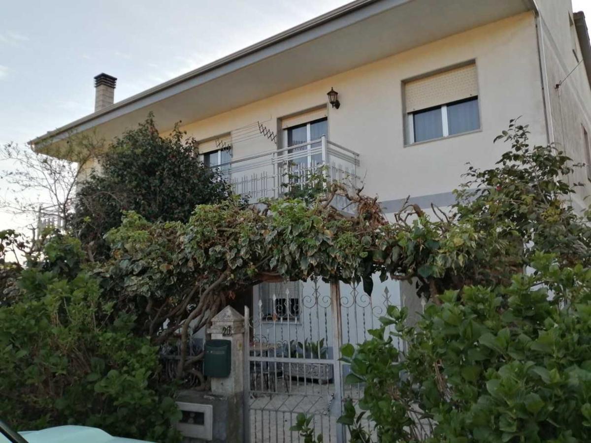 Villa A Casa Dos Avos Celanova Esterno foto